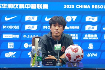 星空体育中国-蓉城球迷还想念他俩吗？ 徐正源晒出他跟莱切特合影，引发热议